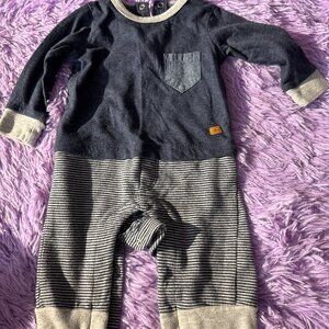 Tea Collection baby romper in size 3–6 months